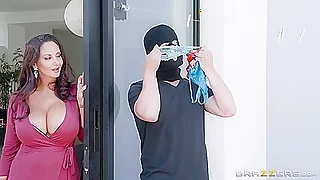 <!-- ALT -->